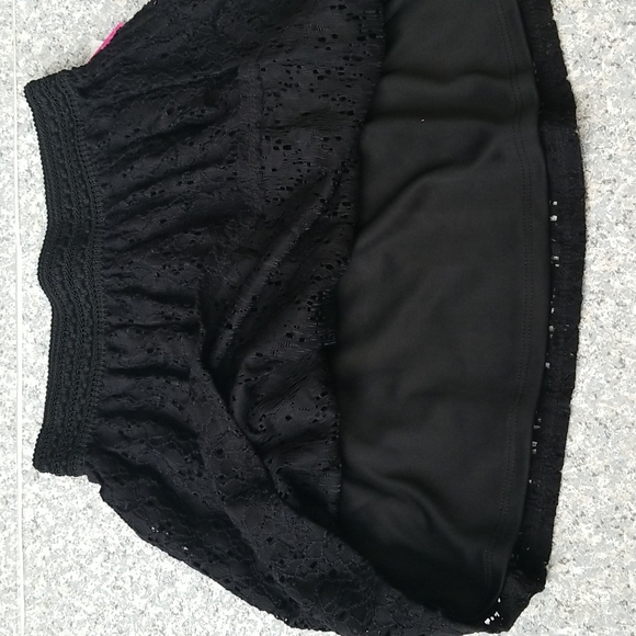 iZ BYER girl black lace skirt - Picture 5 of 7